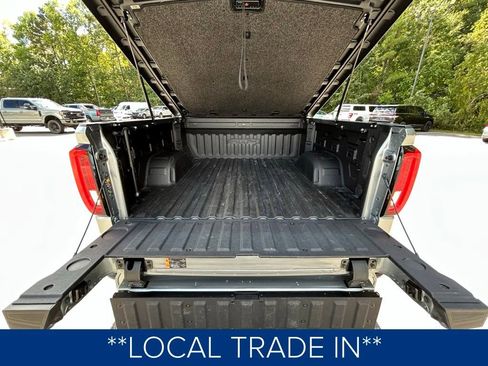 Used 2024 GMC Sierra 1500 AT4 w/ Technology Package image 10