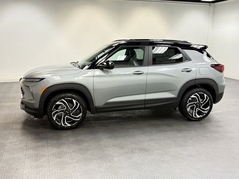 New 2026 Chevrolet TrailBlazer RS w/ Convenience Package image 2