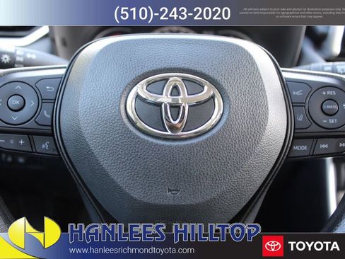 Used 2025 Toyota RAV4 XLE image 25