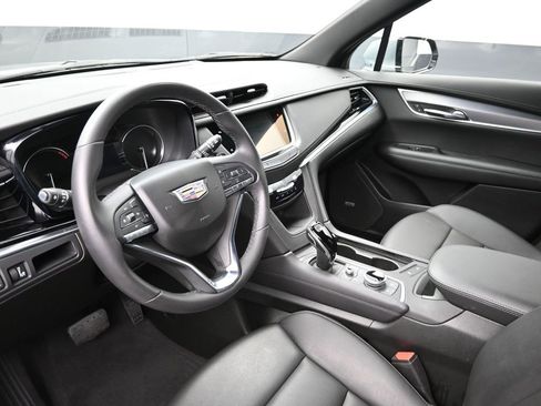 New 2025 Cadillac XT6 Luxury w/ LPO, Floor Liner Package image 10