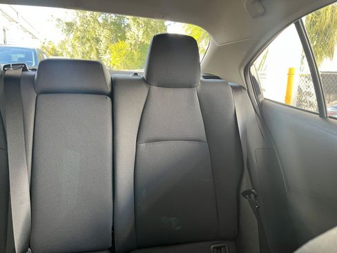 Used 2025 Toyota Corolla LE image 37