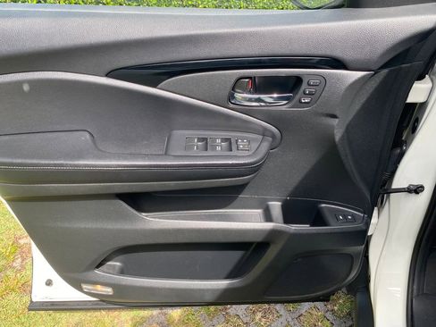Used 2019 Honda Pilot Touring image 31