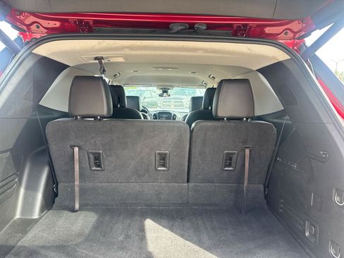 Used 2018 Chevrolet Traverse RS FWD image 31