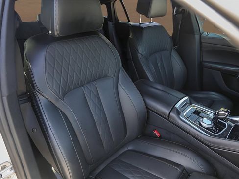 Used 2023 BMW X6 M50i w/ Executive Package image 32