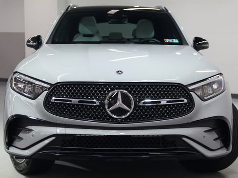 Used 2026 Mercedes-Benz GLC 300 4MATIC image 9