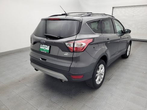 Used 2017 Ford Escape SE w/ Equipment Group 201A AWD/4WD image 9