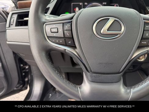 Used 2023 Lexus ES 300h w/ Premium Package FWD image 10