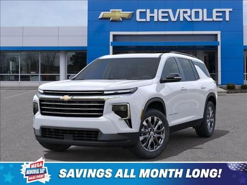 New 2026 Chevrolet Traverse LT w/ Sun and Wheel Package AWD/4WD image 6