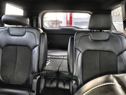 Used 2022 Jeep Grand Cherokee L Laredo image 21