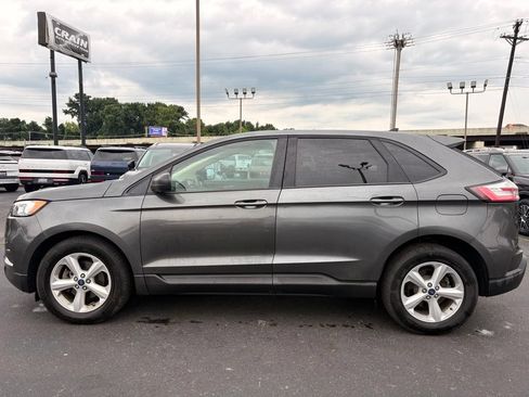 Used 2020 Ford Edge SE FWD image 4