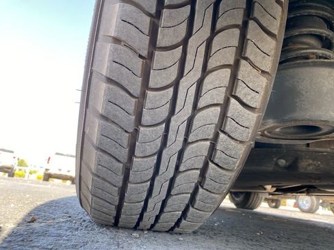 Used 2023 Toyota Highlander XLE image 25