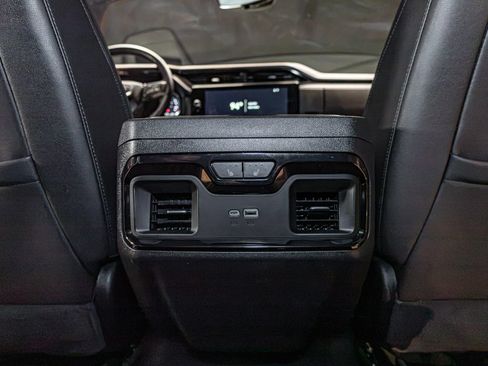 Used 2025 GMC Sierra 1500 AT4 w/ AT4 Premium Package AWD/4WD image 32