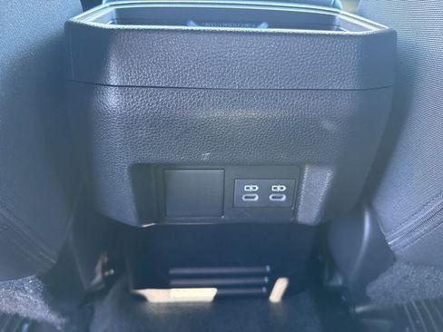 Used 2024 Toyota Tacoma TRD Sport image 12