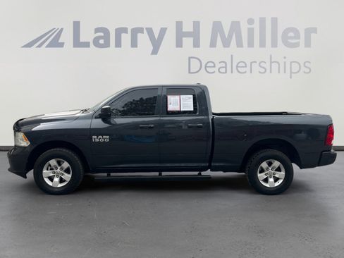 Used 2017 RAM 1500 Express image 2