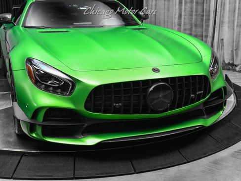 Used 2018 Mercedes-Benz AMG GT R image 40