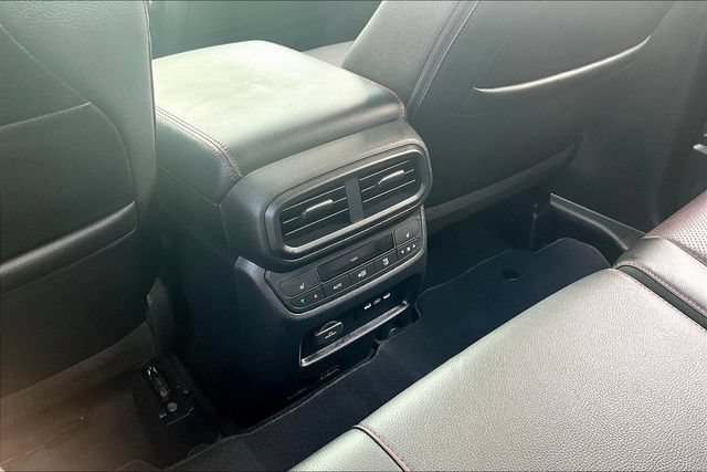 Used 2026 Honda Ridgeline Black Edition image 11