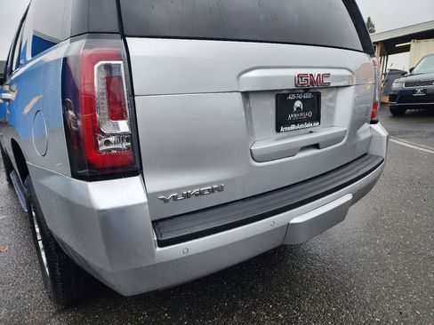 Used 2019 GMC Yukon SLT image 44