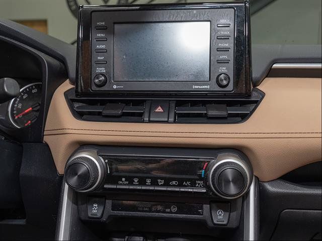 Used 2020 Toyota RAV4 LE w/ All Weather Liner Package AWD/4WD image 12