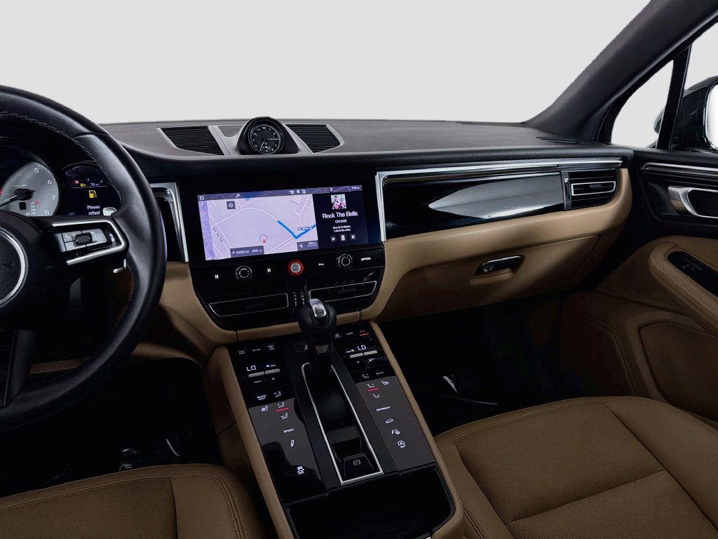 Used 2023 Porsche Macan S AWD/4WD image 24