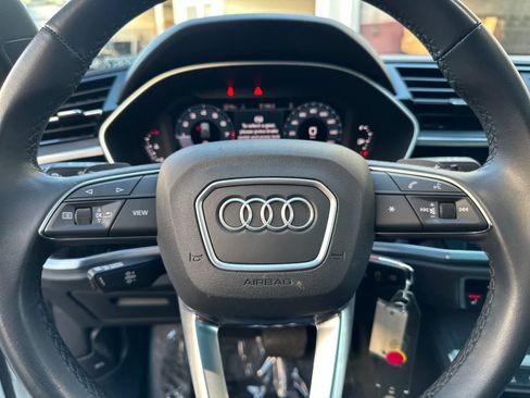 Used 2022 Audi Q3 2.0T Premium image 22