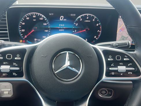 Used 2022 Mercedes-Benz GLE 350 4MATIC image 34