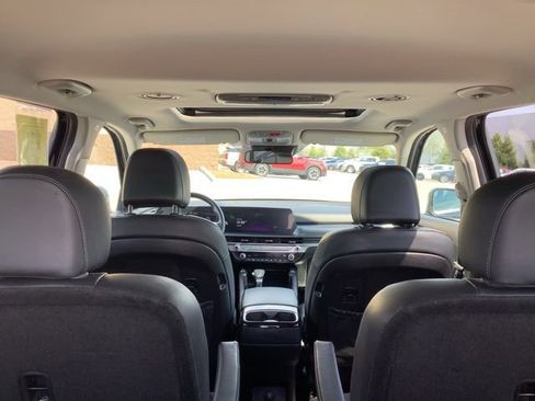 Used 2025 Kia Telluride S image 10