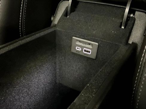 Certified 2024 Cadillac XT5 Sportv w/ LPO, Floor Liner Package AWD/4WD image 16