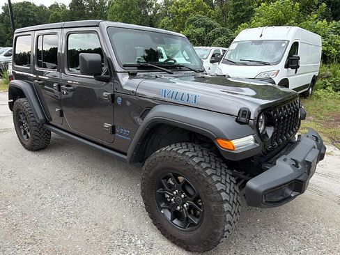 Used 2025 Jeep Wrangler Unlimited Sport S 4xe AWD/4WD image 5