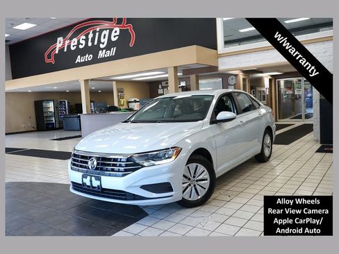 Used 2019 Volkswagen Jetta R-Line FWD image 1