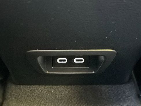 Used 2024 Toyota Corolla Cross LE image 30