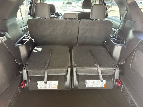 Used 2017 Ford Explorer XLT w/ Equipment Group 201A image 37