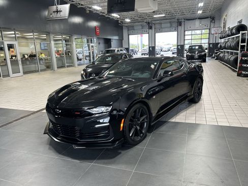 Used 2021 Chevrolet Camaro SS RWD image 10
