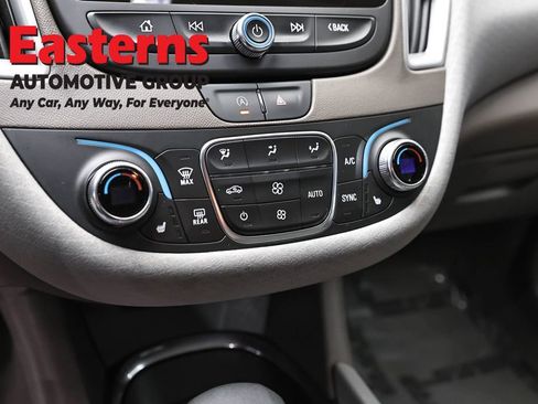 Used 2024 Chevrolet Malibu LT FWD image 20
