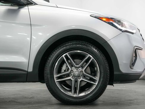 Used 2018 Hyundai Santa Fe FWD image 9