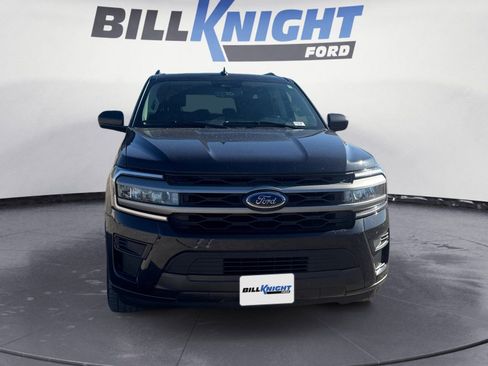Used 2024 Ford Expedition XLT image 8