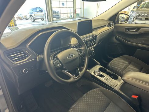Used 2023 Ford Escape Active image 24