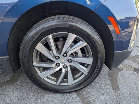 Used 2022 Chevrolet Equinox Premier AWD/4WD image 26