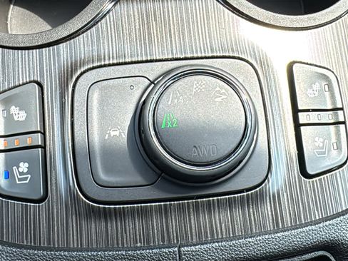 Certified 2023 GMC Acadia SLT w/ Elevation Edition AWD/4WD image 23