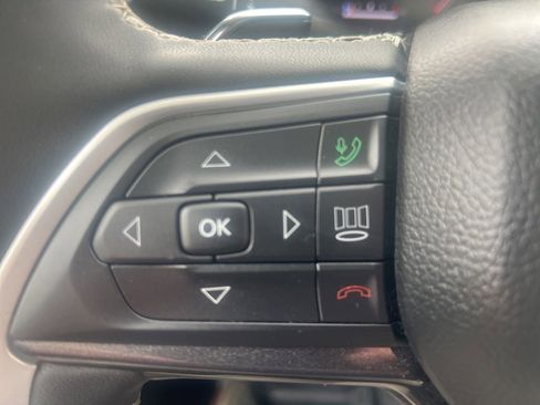 Used 2023 Jeep Grand Cherokee L Laredo AWD/4WD image 29