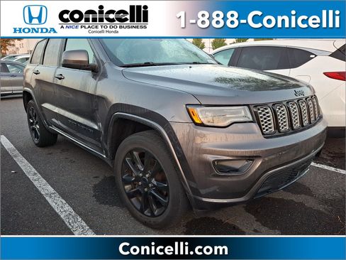 Used 2021 Jeep Grand Cherokee Laredo X AWD/4WD image 1
