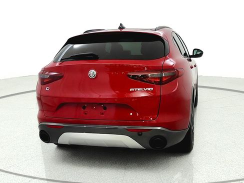 Used 2022 Alfa Romeo Stelvio Ti AWD/4WD image 6