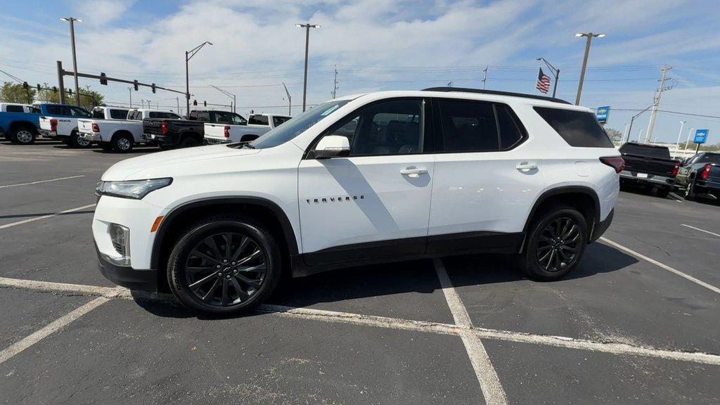 Used 2023 Chevrolet Traverse RS AWD/4WD image 4
