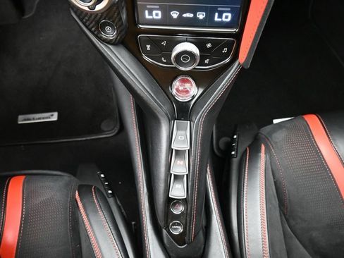 Used 2020 McLaren 720S Performance RWD image 18