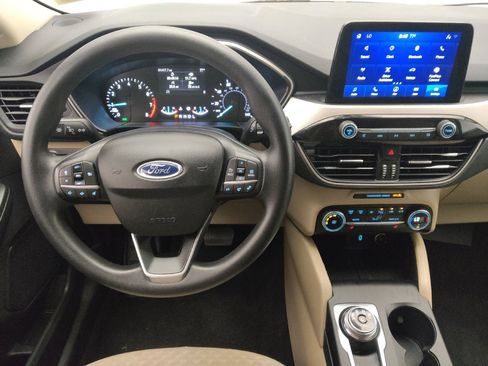 Used 2020 Ford Escape SE FWD image 22
