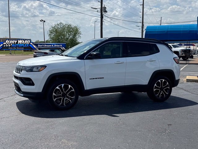 Used 2022 Jeep Compass Limited AWD/4WD image 3