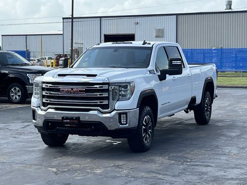 Used 2020 GMC Sierra 3500 SLE w/ SLE Convenience Package AWD/4WD image 3
