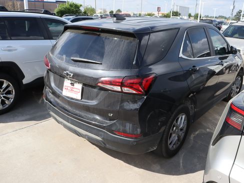 Used 2022 Chevrolet Equinox LT image 11
