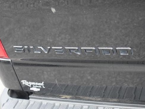 Certified 2022 Chevrolet Silverado 1500 LT AWD/4WD image 16