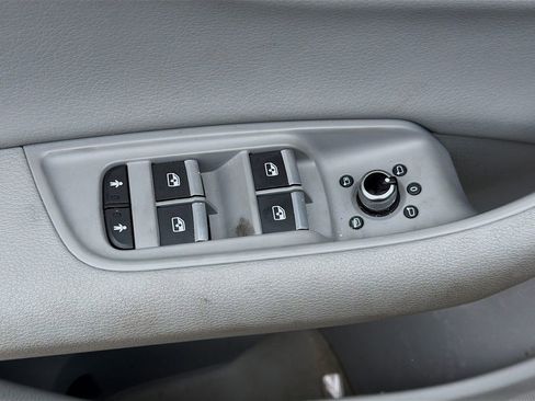 Used 2017 Audi Q7 3.0T Premium Plus w/ Premium Plus Package image 24