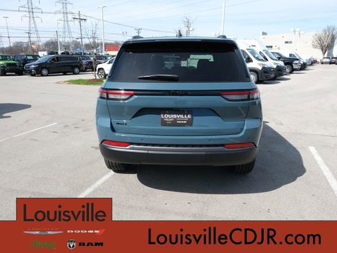 New 2026 Jeep Grand Cherokee Limited AWD/4WD image 8